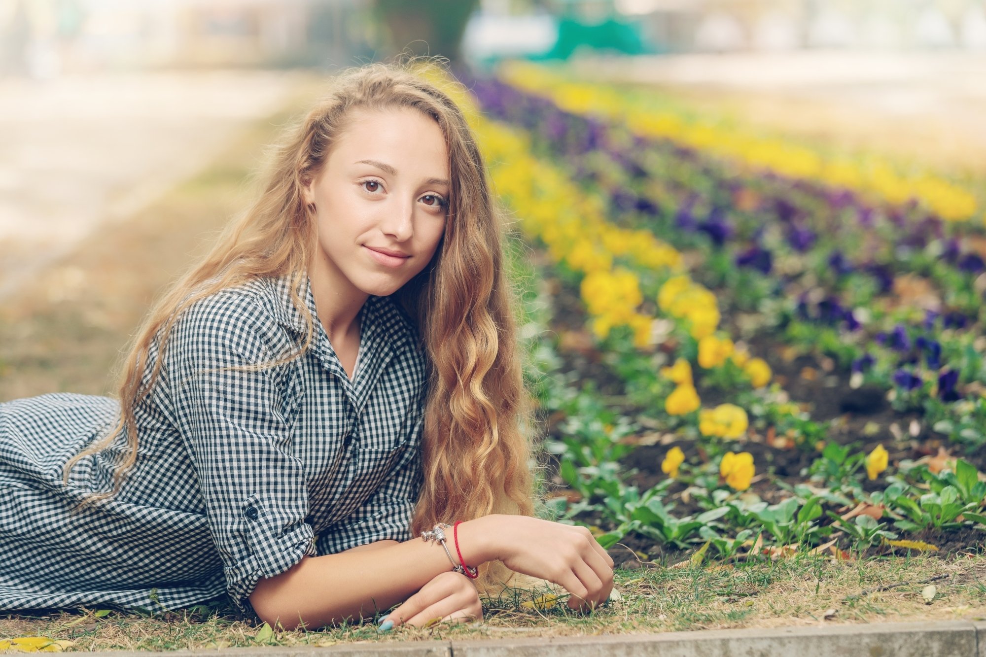 абитуриентска фотосесия за албум на класа с ретуш