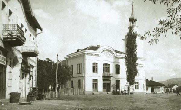 История