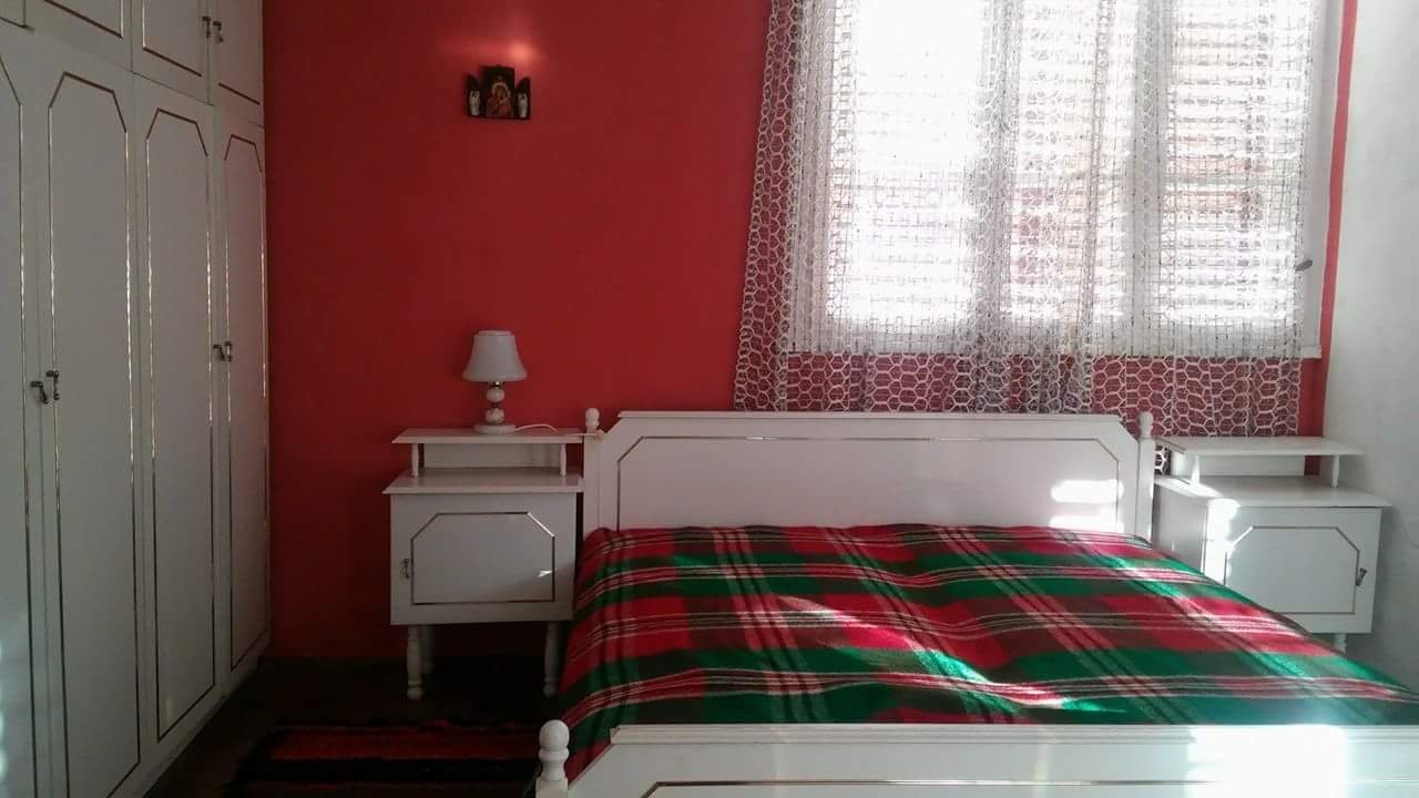 вила ЛАКАТНИК