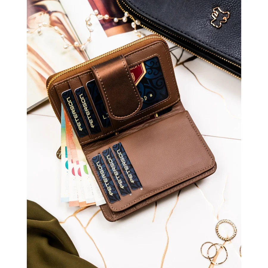 Дамски портфейл, изработен от естествена и еко кожа в кафяво, снабден с RFID система - Peterson