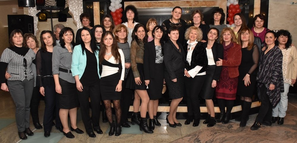КОЛЕКТИВ
