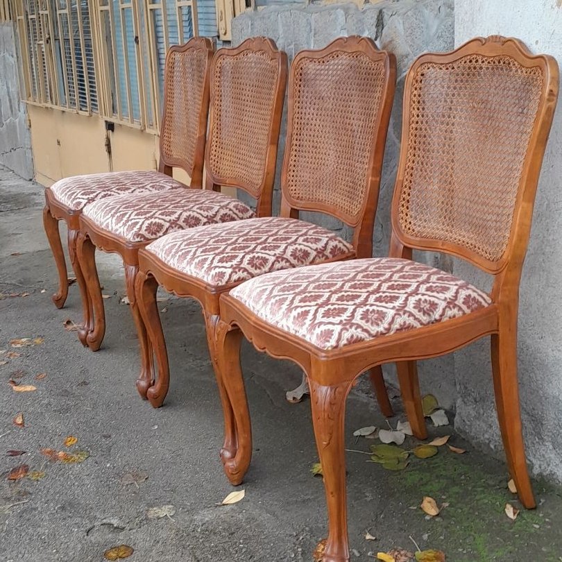 трапезни столове